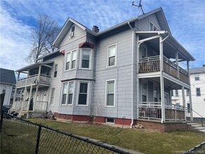 64 S 1st St in Meriden, CT - Building Photo - Building Photo