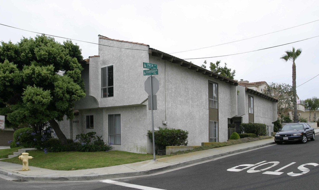 1415 Stanford Ave in Redondo Beach, CA - Foto de edificio