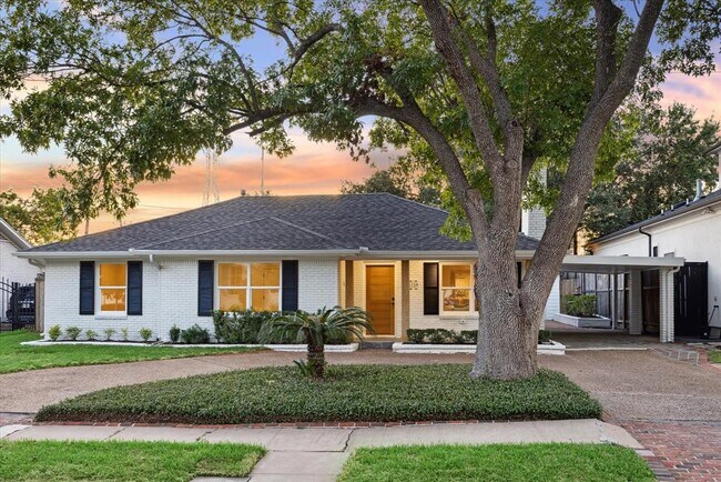 property at 3518 Suffolk Dr