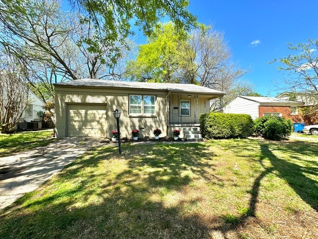 property at 5933 E 4th Pl