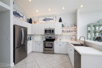 3308 Duchess Dr in Naples, FL - Building Photo - Building Photo