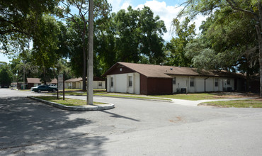 Ocala Place in Ocala, FL - Building Photo - Building Photo