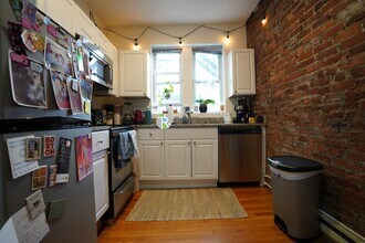 6 Cleveland Pl in Boston, MA - Building Photo - Building Photo