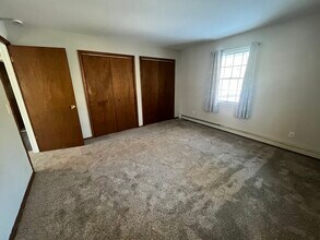 190 Allview Ave, Unit Apt 1 in Brewster, NY - Building Photo - Building Photo