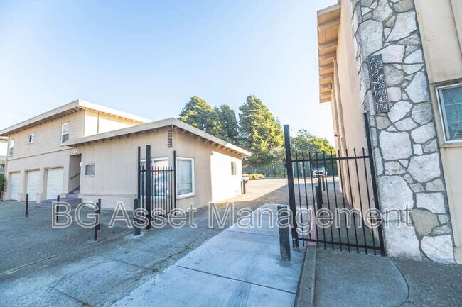 152 Marina Way in Richmond, CA - Building Photo - Building Photo