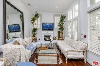 6021 Dawn Crk in Los Angeles, CA - Building Photo - Building Photo