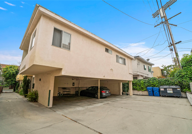 11937 Kiowa Ave in Los Angeles, CA - Building Photo - Building Photo