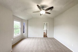 1405 Turtle Cove Dr in Little Elm, TX - Foto de edificio - Building Photo