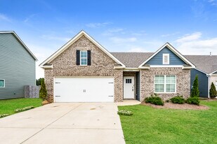 5616 Timber Leaf Lp in Bessemer, AL - Building Photo