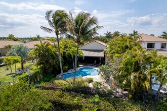 6700 Fox Hollow Dr in West Palm Beach, FL - Building Photo - Building Photo