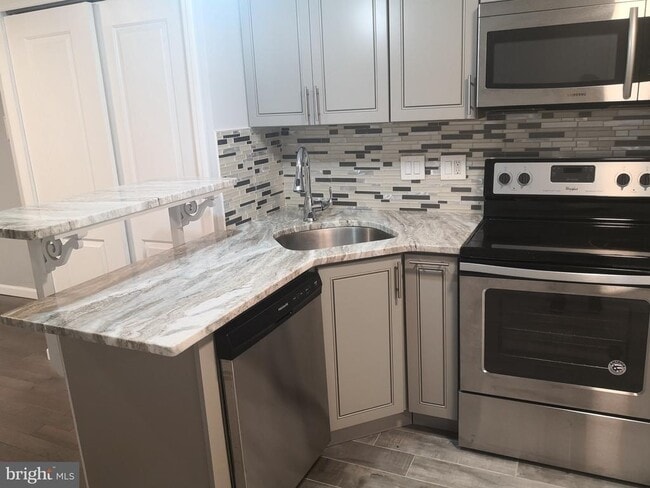 property at 600 N 11th St