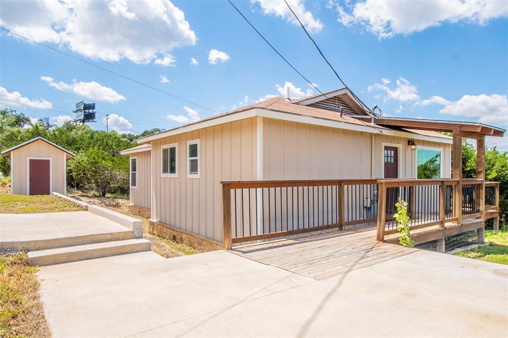 21316 Crestmont in Spicewood, TX - Building Photo