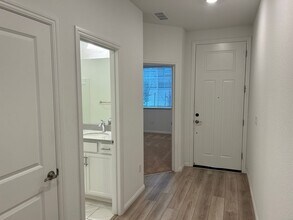 212 Elk Creek Dr in Brentwood, CA - Building Photo - Building Photo