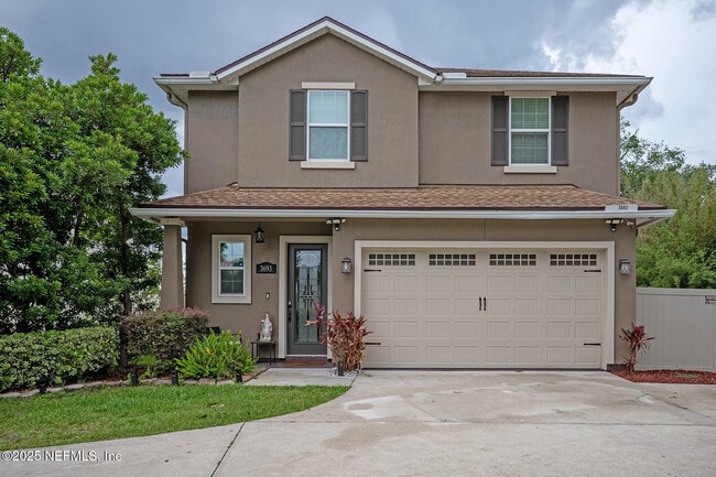 property at 3693 Lightview Ln