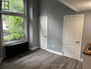 123 MacNab St S in Hamilton, ON - Building Photo - Building Photo