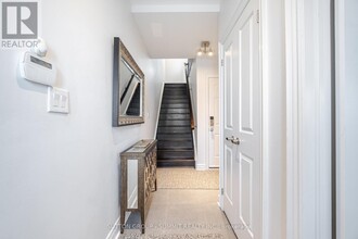 1846 Burnhamthorpe Rd E in Mississauga, ON - Building Photo - Building Photo