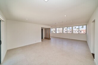 145 S Maple Dr in Beverly Hills, CA - Building Photo - Building Photo