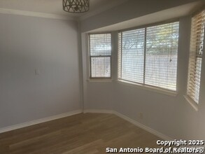6826 Castile De Oro in San Antonio, TX - Foto de edificio - Building Photo