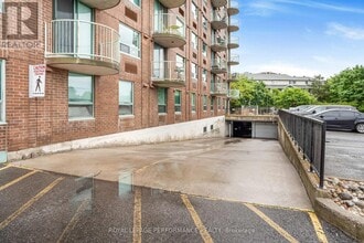 1440-1440 Heron Rd in Ottawa, ON - Building Photo - Building Photo