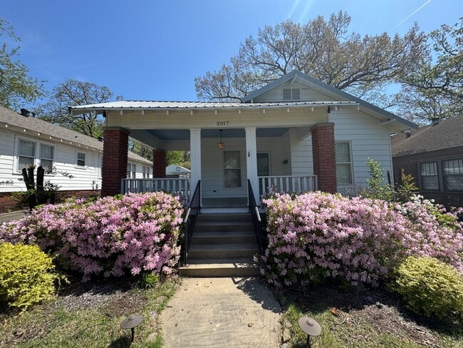 property at 2017 N Garfield St