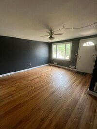 4707 Chatford Ave photo'