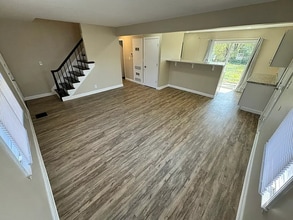 4054 Larkspur Dr in Dayton, OH - Building Photo - Building Photo