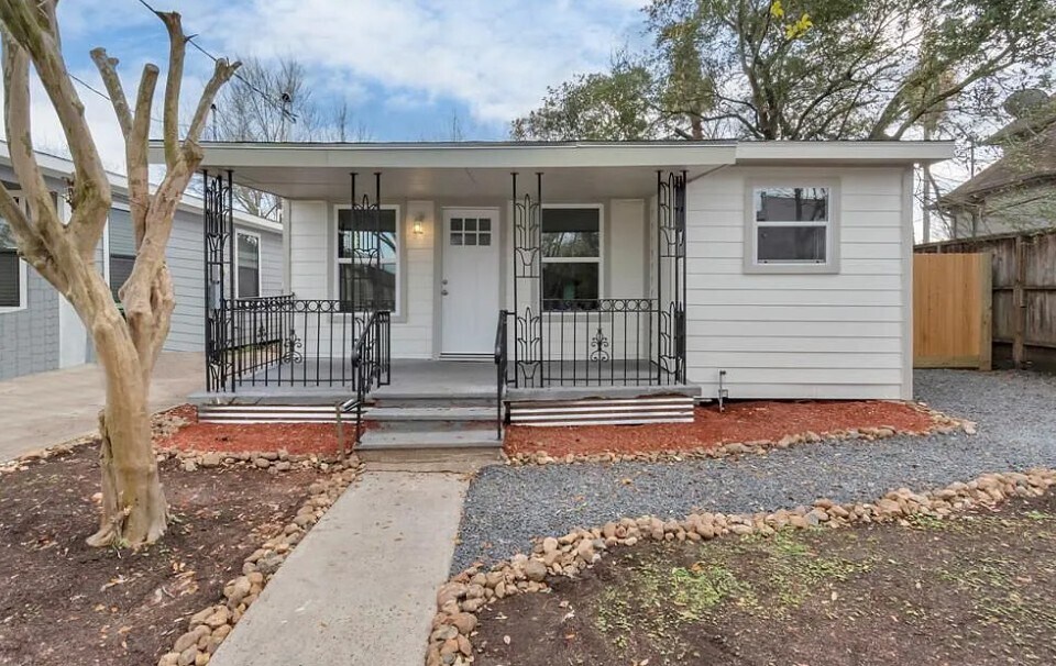 1202 Common Park Dr in Houston, TX - Building Photo