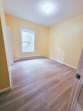 8 Cottage St in Monticello, NY - Building Photo - Building Photo