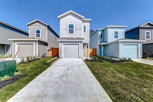 18522 Tre Croci Dr in New Caney, TX - Building Photo