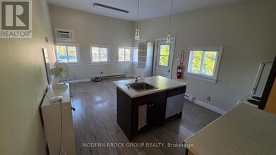 6679 Fourth Line Rd in Ottawa, ON - Building Photo - Building Photo