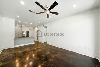 4414 Cedar Springs Rd, Unit Apt 121 in Dallas, TX - Building Photo - Building Photo
