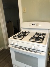 713 Sabine St in Brenham, TX - Building Photo - Building Photo