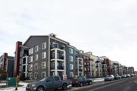 779 Copperpond Blvd SE in Calgary, AB - Building Photo - Building Photo