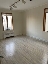 5903 20th Ave in Brooklyn, NY - Foto de edificio - Building Photo