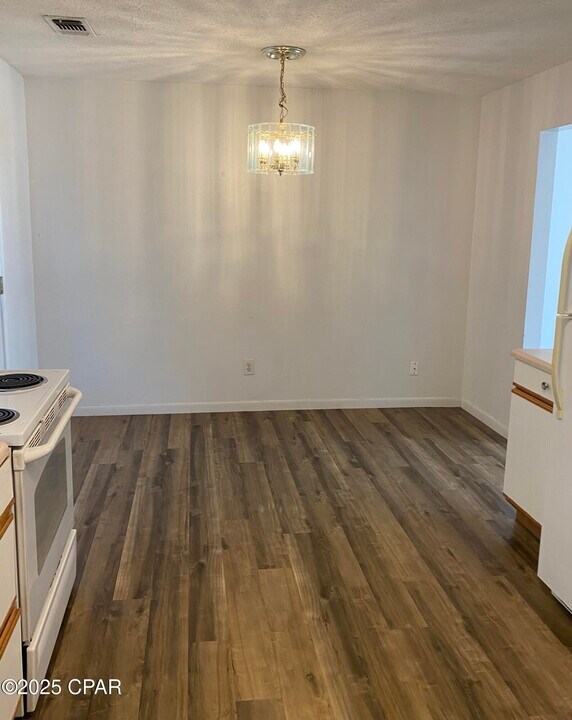 103 Downing St in Panama City Beach, FL - Building Photo