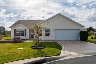 916 Eastmont Ct in the Villages, FL - Building Photo