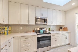 10566 N 87th Pl in Scottsdale, AZ - Building Photo - Building Photo