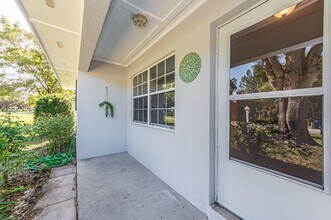 2075 37th Ave in Vero Beach, FL - Building Photo - Building Photo