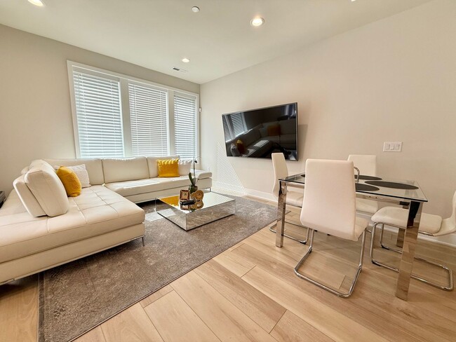 property at 2170 Northbank Pl