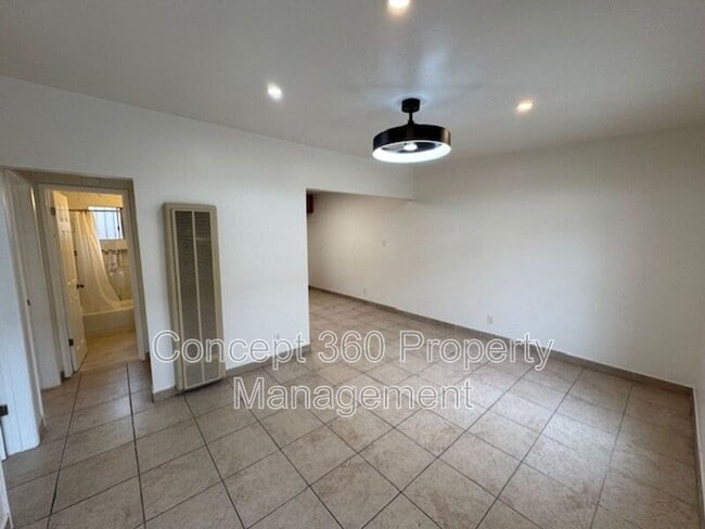 1019 Martin Luther King Jr Ave in Long Beach, CA - Building Photo - Building Photo