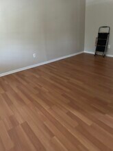 8124 Ryers Ave, Unit 2nd FL in Philadelphia, PA - Foto de edificio - Building Photo