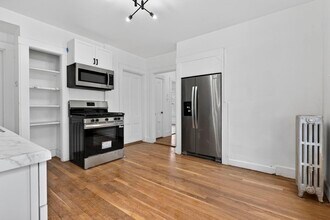 166 Elliot St in Newton, MA - Building Photo - Building Photo