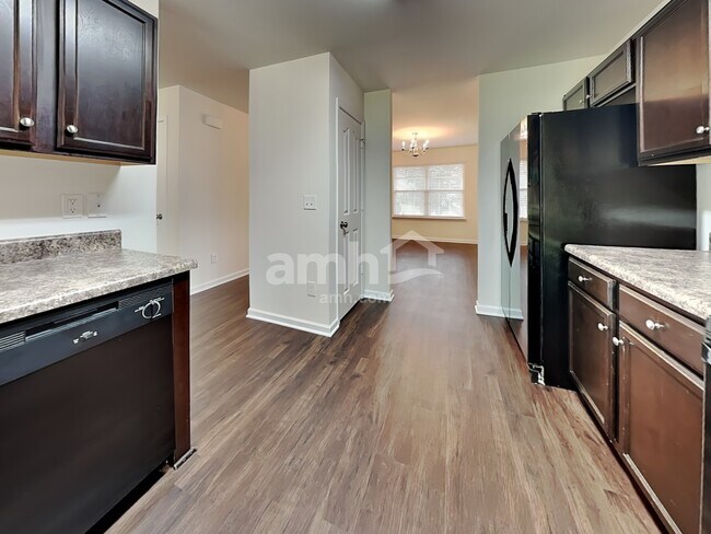 4844 Old Towne Village Cir in Pfafftown, NC - Building Photo - Building Photo