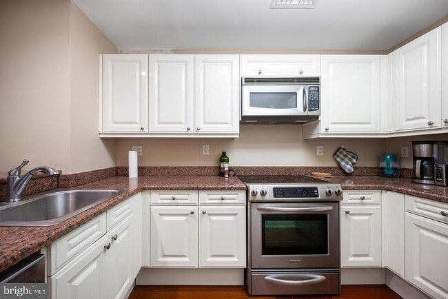 property at 1500 Chestnut St