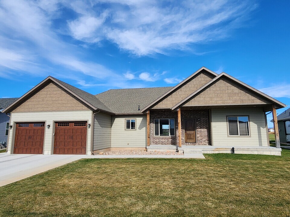 337 Eagle Way in Preston, ID - Building Photo