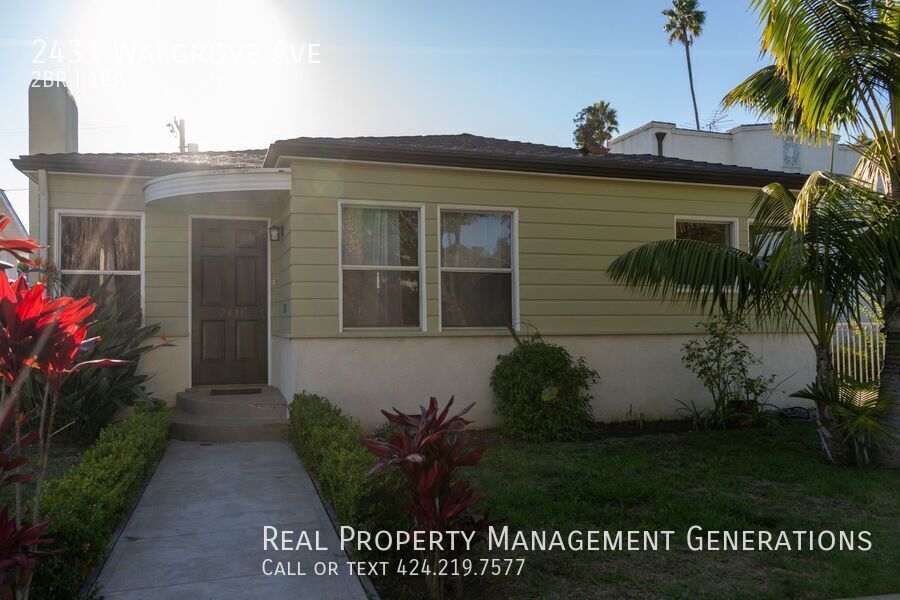 2431 Walgrove Ave in Los Angeles, CA - Building Photo