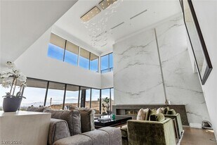 804 Dragons Eye Dr in Henderson, NV - Building Photo