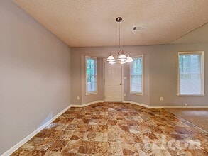 3560 TraddSprings Way in Snellville, GA - Building Photo - Building Photo