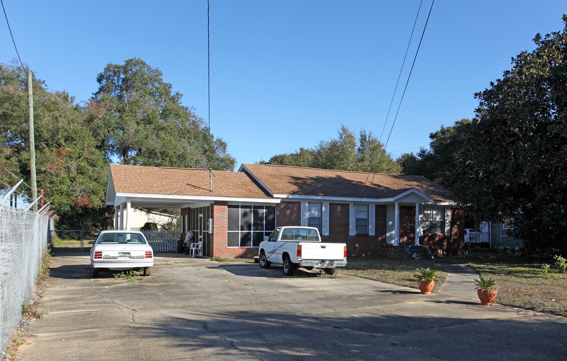 4608 Saufley Field Rd in Pensacola, FL - Building Photo