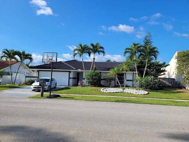 412 NW 72nd St in Boca Raton, FL - Building Photo - Building Photo